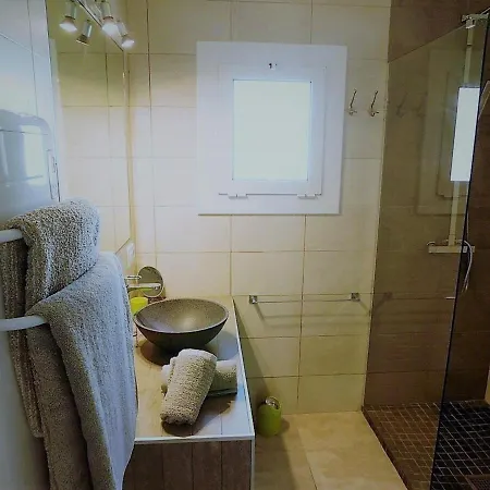 Apartment En 5-6 Personas, 2ª Linea De Playa, Terraza, Parking, Sin Mascotas, Sabanas Incluidas - Es-258-41 *