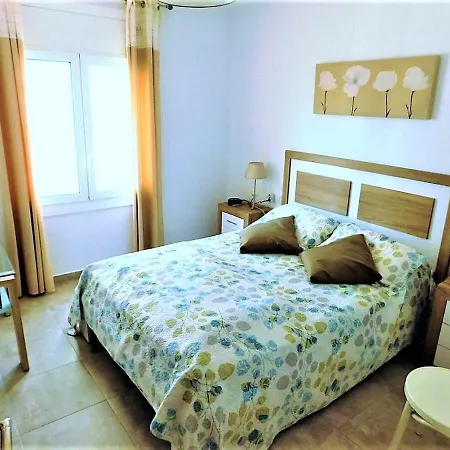 Apartment En 5-6 Personas, 2ª Linea De Playa, Terraza, Parking, Sin Mascotas, Sabanas Incluidas - Es-258-41 *